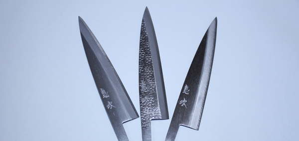 We try to make new style chef Petty knives which are fine edge and fit snugly for handle. These knives will be made by　traditional craftsman of blacksmith and woodcrafter of […]
